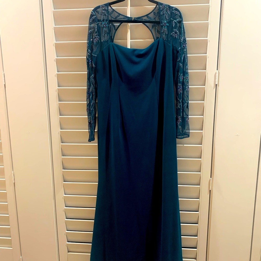 Adrianna Papell Formal Evening Gown